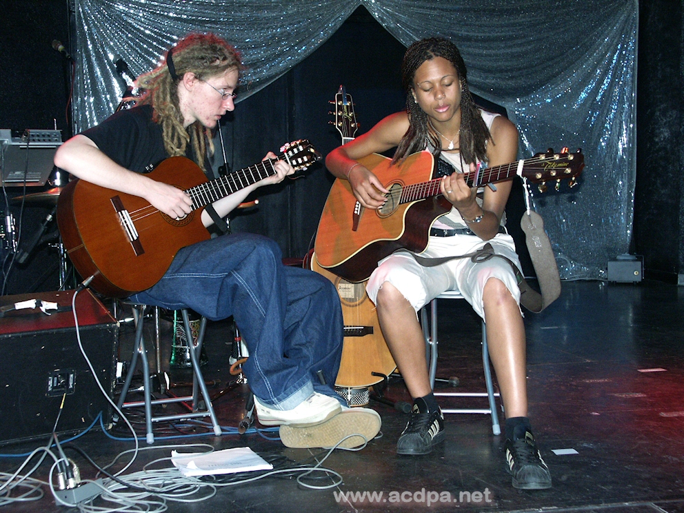 Solal et Maeva, à Guidel (stage d'été 2003)