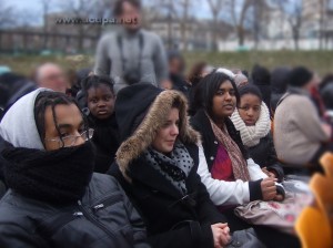 Sur le Bateau Mouche, Alexandre, (Adrienne), Milène, Roshnie et Olivia