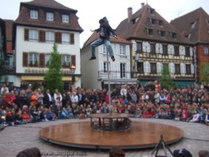Promenade à Obernai pendant le Festival du Cirque de rue : on ne peut pas travailler tous les jours !