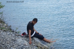 Lac de Serre-Ponçon : Alexandre, le penseur solitaire...