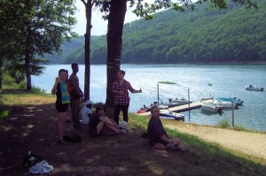 Le lac à la Gineste (Arnac) : moment de détente, pendant le stage