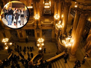 Le Grand Escalier d'Honneur (l'équipe des "Teenager" l'a bien descendu!!! ainsi qu'en témoigne le médaillon)