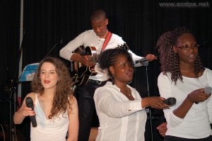 Milène, Tuintim, Adrienne et Bénédicte... là, c'est quand le public d'Obernai chante et il chante !!!