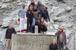 Au col d'Aniel : Cédric, Mamadi, Arthur, Alexandre, Adrienne, Bénédicte, Evidalie, Michel et Jean-Luc