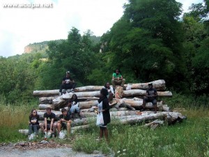 Sur la route entre Méjanne le Clap et Arnac