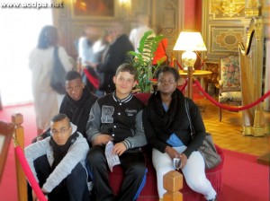 Les "Teenager" dans le salon doré du Château de Cheverny