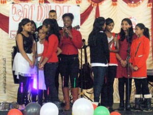Le spectacle pour la fête de Noel, à Garges, avec les sri-lankaise de Sarcelles