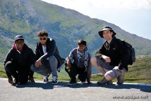 Kevin, Alexandre, Abymaniou et Samuel, à la frontière italienne au Col Agnel, le 8 Juillet (c'est la deuxième étape de la tournée 2016)