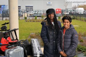 Maison de retraite Annie Beauchais, à Sarcelles : Loojha et Abimaniou... et le matériel à charger, et décharger