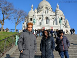 Basilique du Sacré Coeur : Isaïa, Loojha et Abimaniou