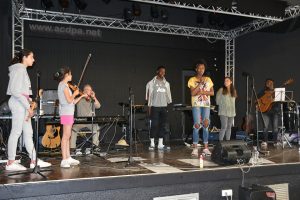 Répétition pour le spectacle : Lina, Léa, Jean-Luc, Jordy, Kimberley, Mégane et Grace