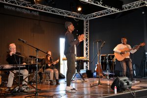 Le spectacle du 20 avril : Jean-Luc, Mégane, Jordy et Grace chante "Ernest"