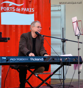 Jean-Luc au piano